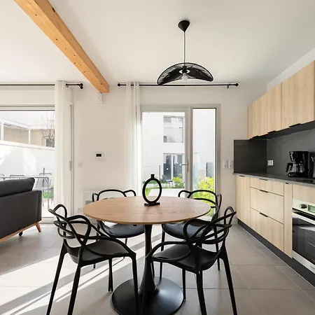 Jolie Maison Lumineuse De Style Industriel Дом отдыха *